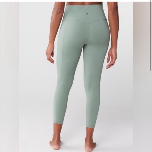 Athleta Pants - Athleta Salutation Cargo 7/8 Tights Size 1X NWT